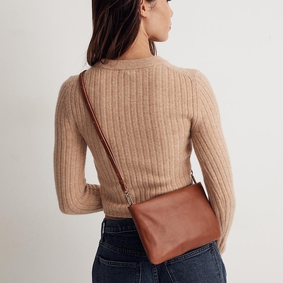 MadeWell The Puff Crossbody Bag NI331 - Picture 1 of 4